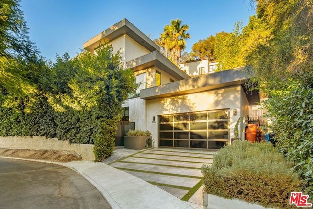 2260 Alcyona Drive, Los Angeles