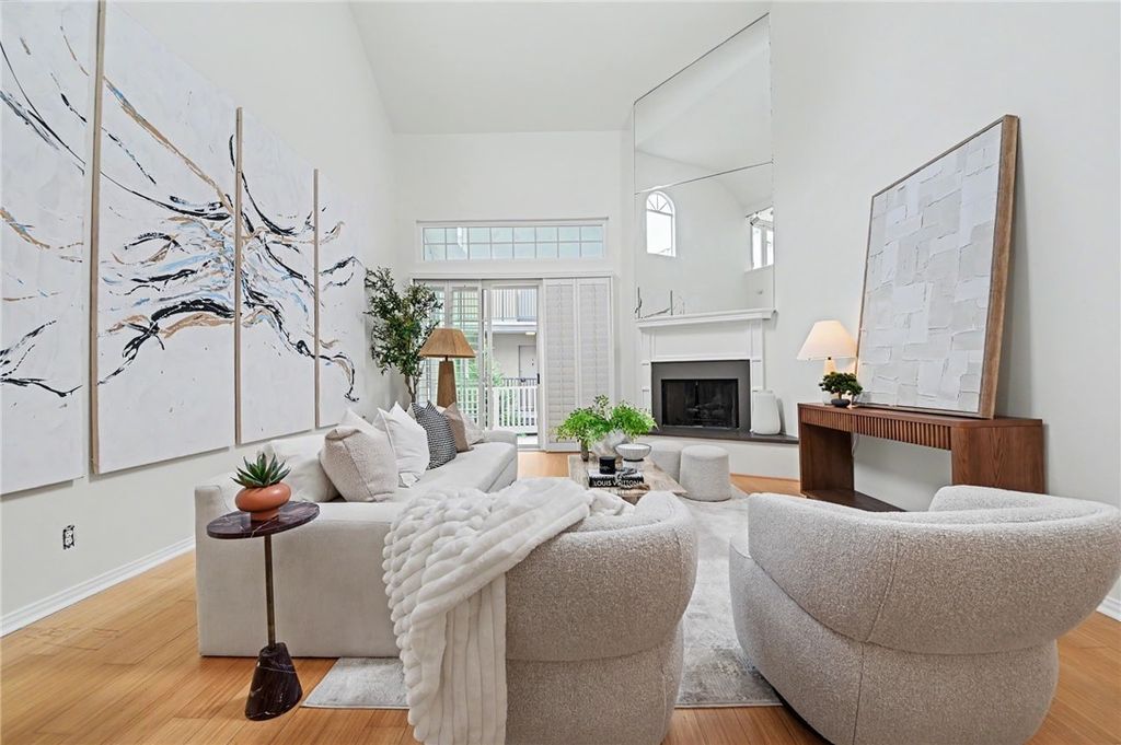 11667 Gorham # 304, Los Angeles