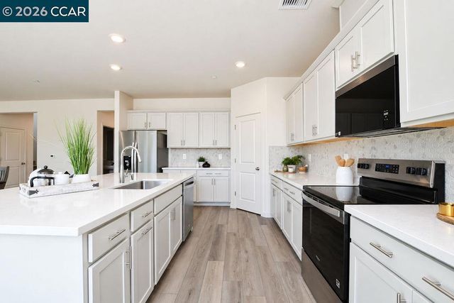 5204 Kestrel, Antioch