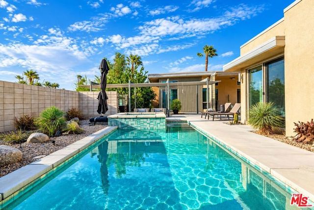 3010 N Avenida Caballeros, Palm Springs