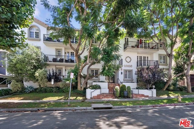 10630 Eastborne Avenue # 103, Los Angeles
