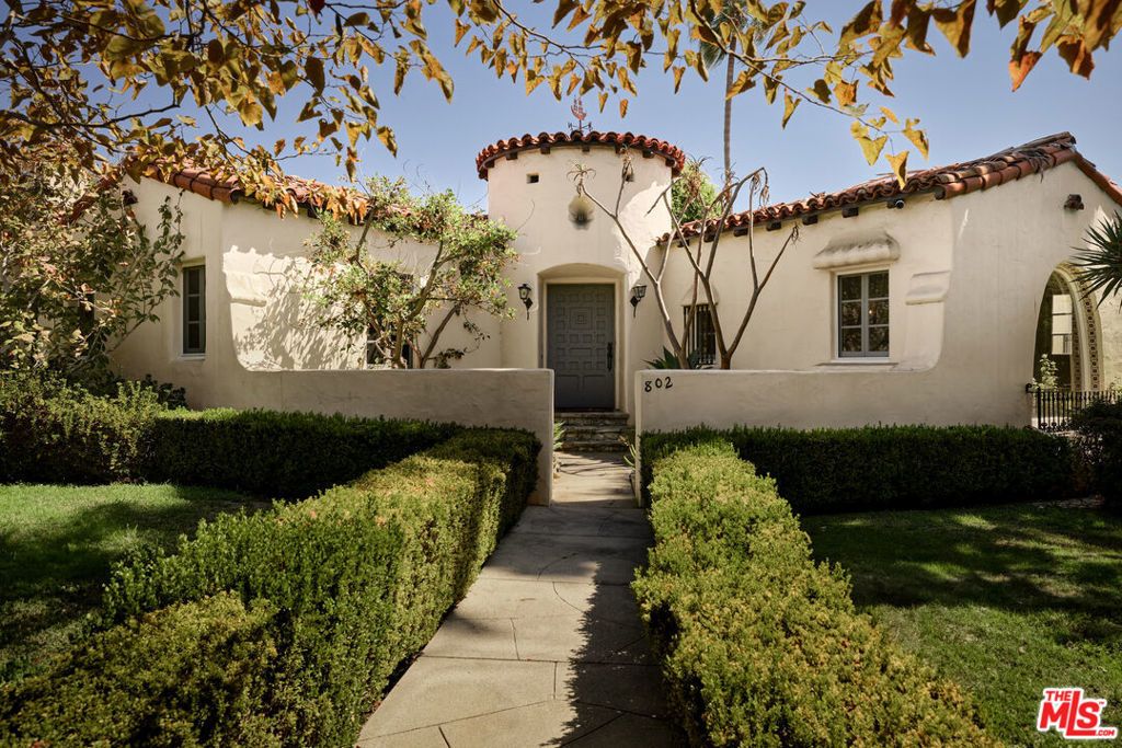 802 S Genesee Avenue, Los Angeles