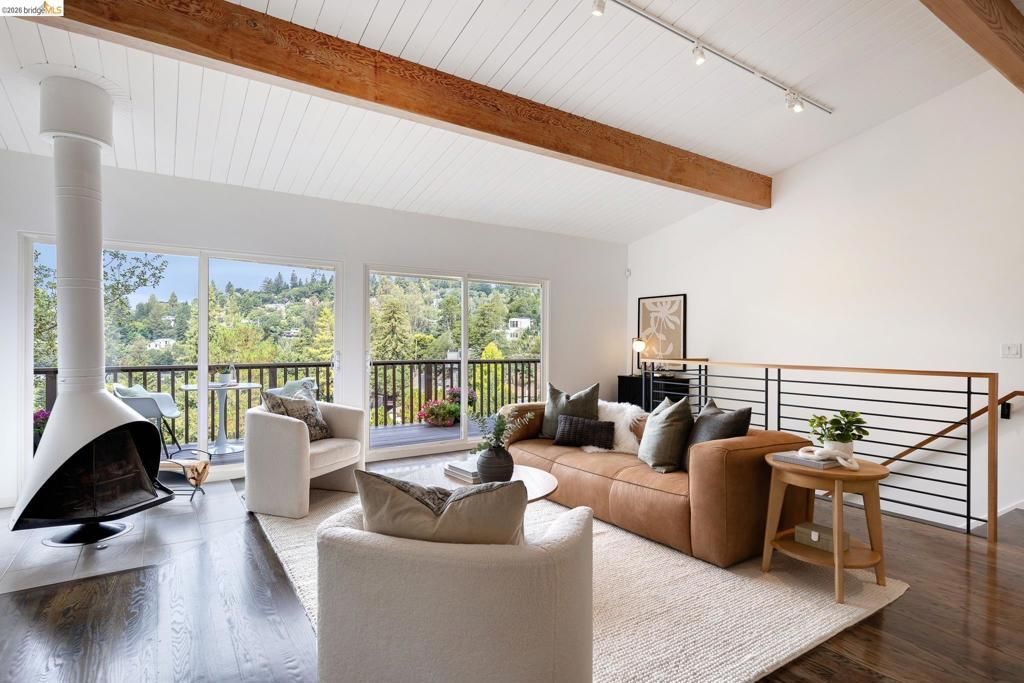 5949 Alhambra Ave, Oakland