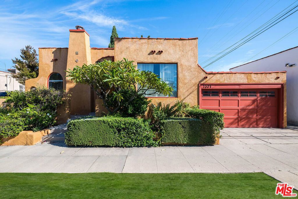 7321 Oakwood Avenue, Los Angeles