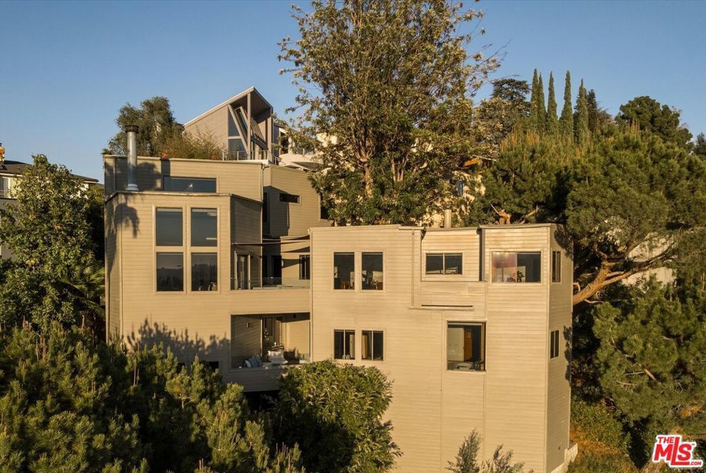 5677 Spreading Oak Drive, Los Angeles