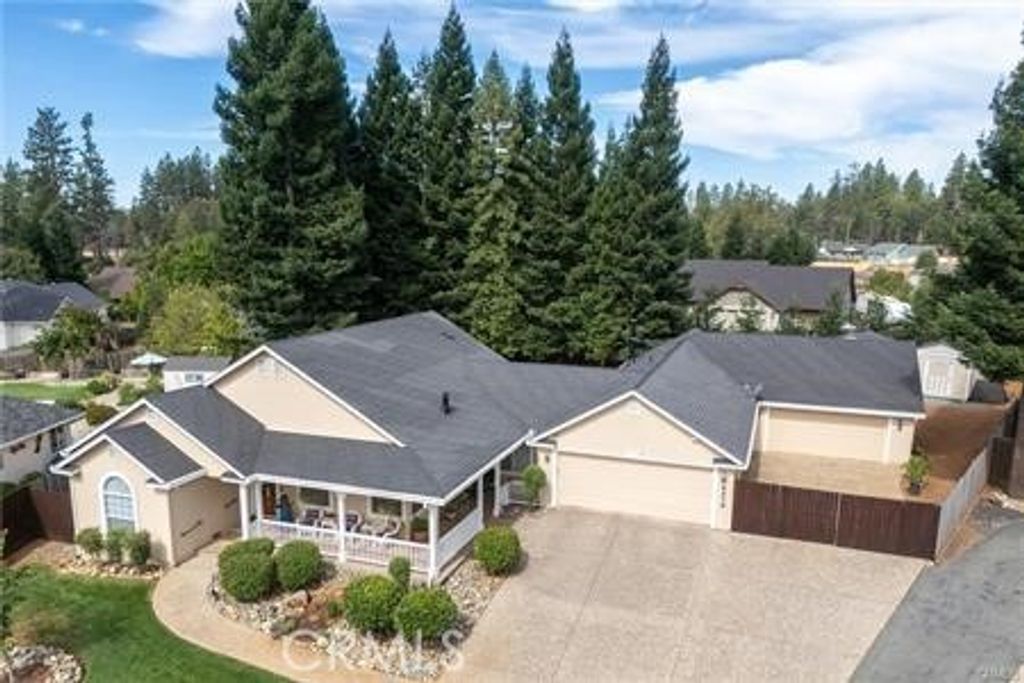 6479 Danika Court, Paradise
