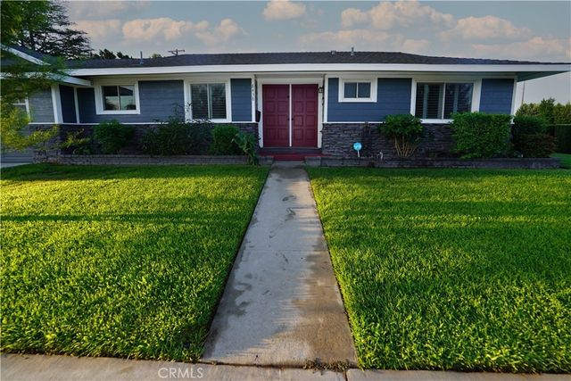 8438 Heston, San Gabriel