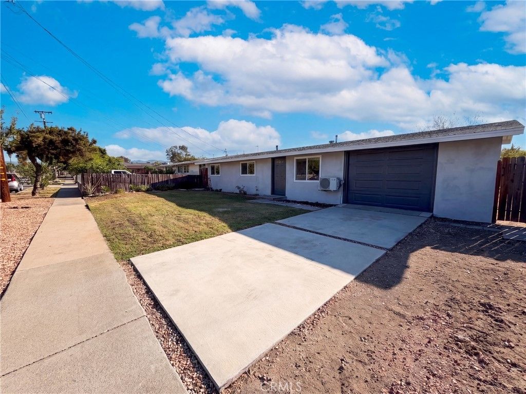 8869 Tangelo, Fontana