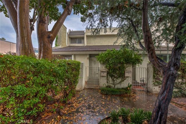 11786 Moorpark Street # F, Studio City