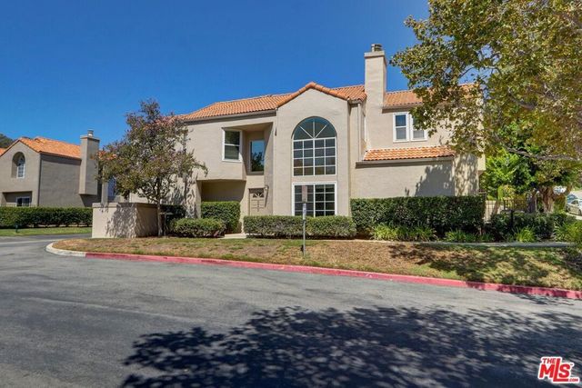 22303 Golden Canyon Circle, Chatsworth