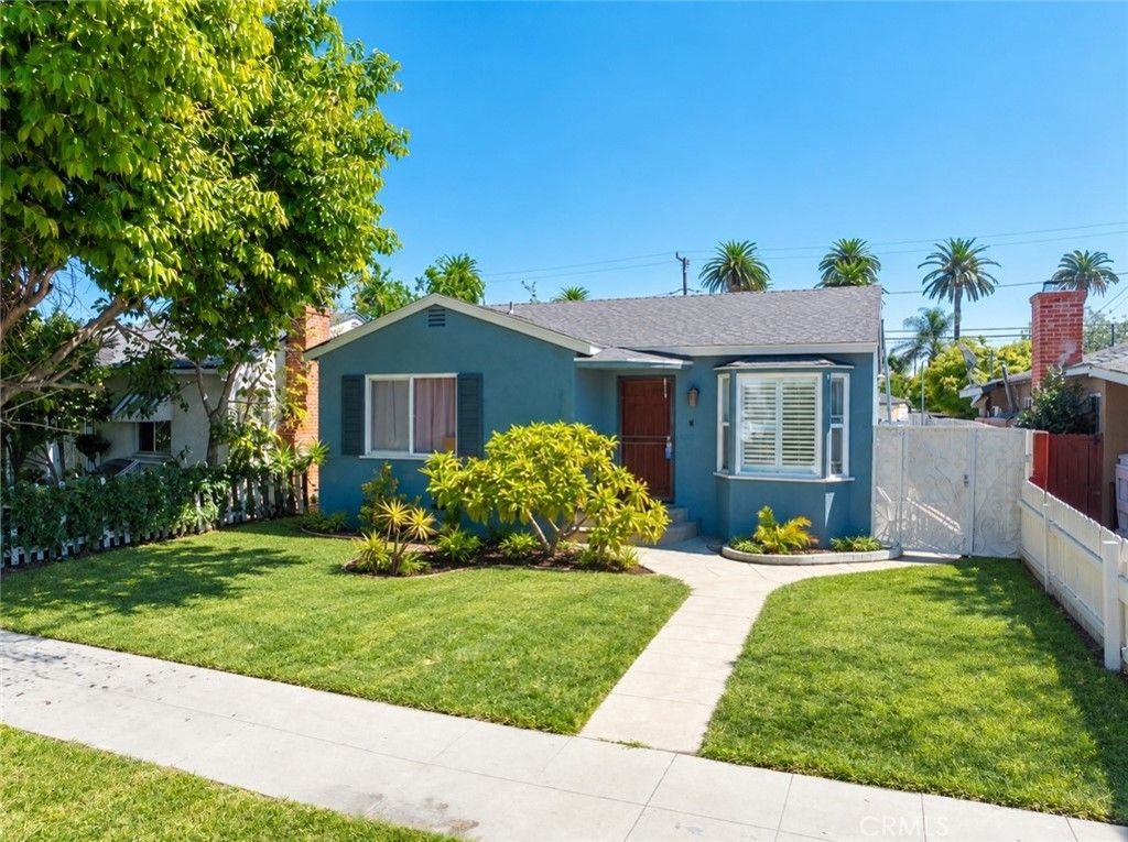 2746 Easy, Long Beach