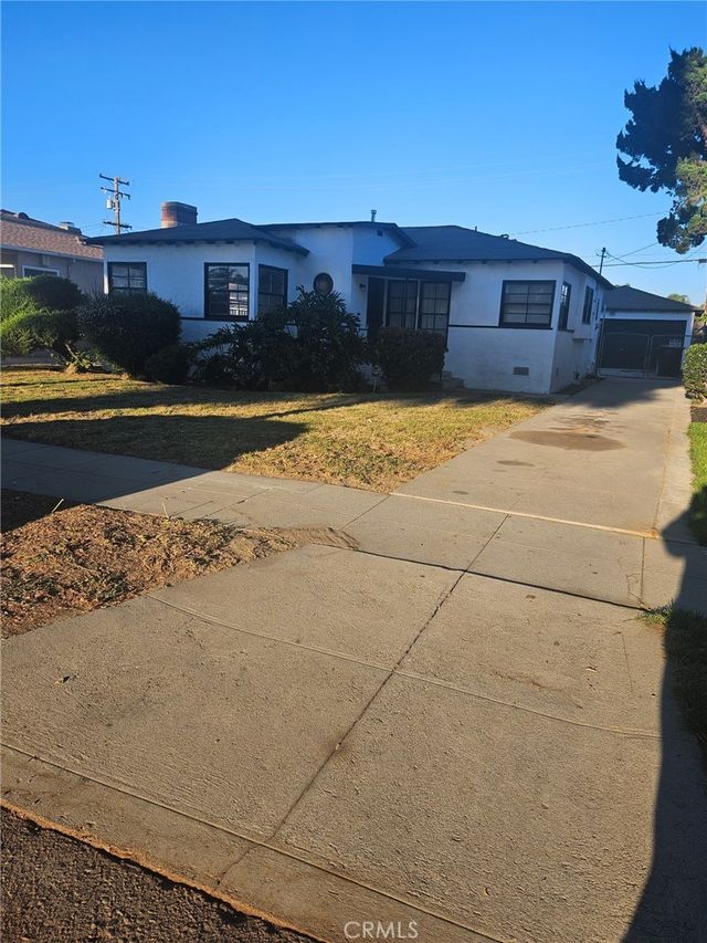 408 S Poinsettia, Compton