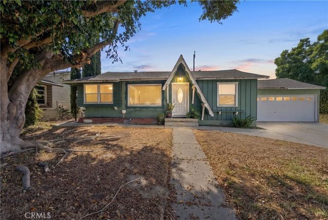 21211 Haston Place, Lakewood