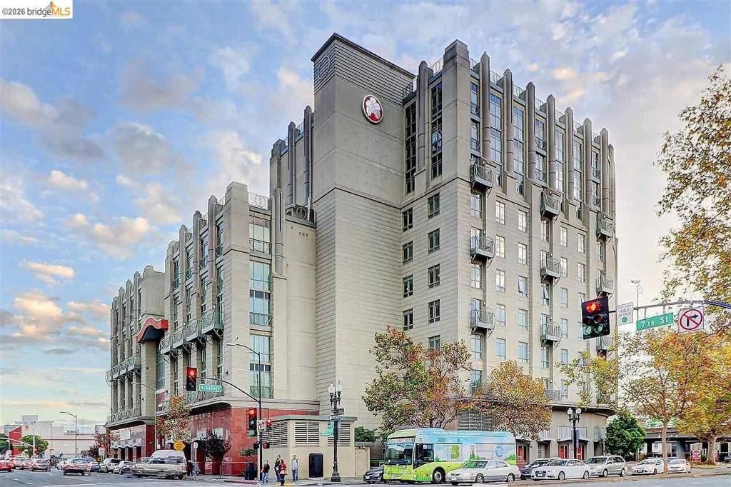 423 7th St # 607, Oakland