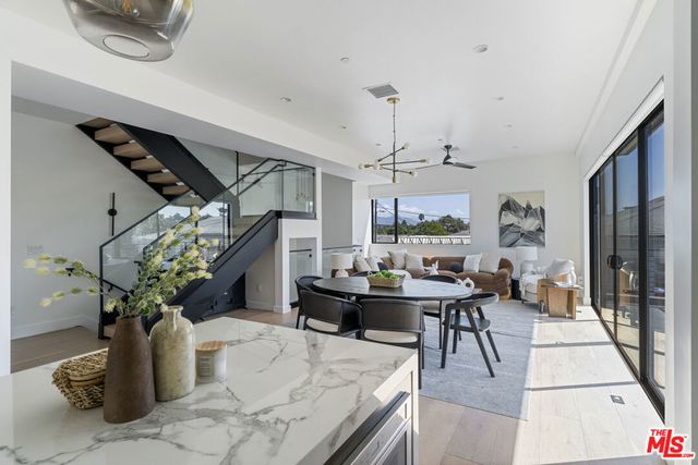 3223 Rowena Avenue, Los Angeles
