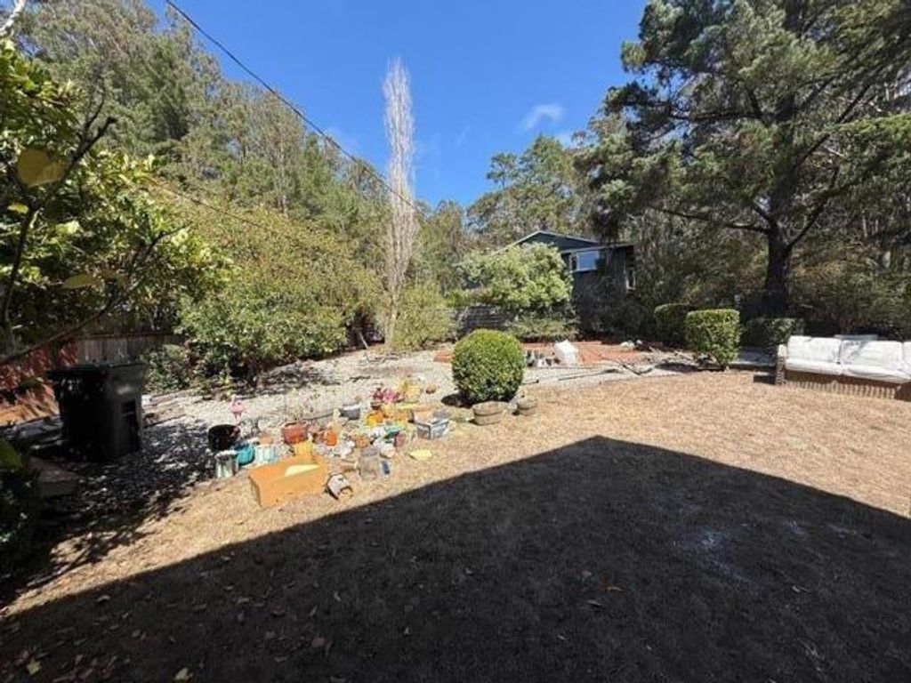 1352 Redwood Way, Pacifica
