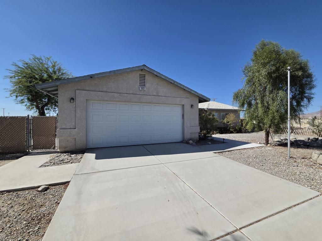 1553 Black Sea Avenue, Thermal