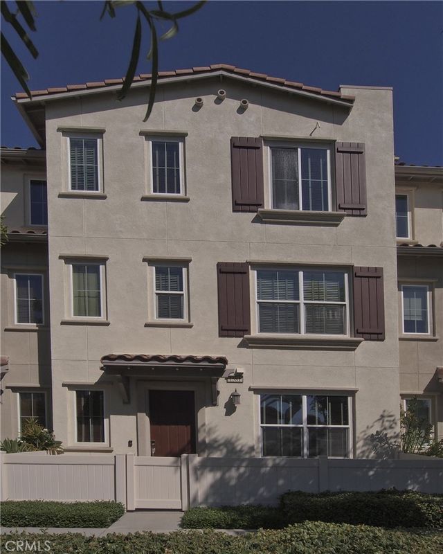 1581 E Lincoln, Anaheim