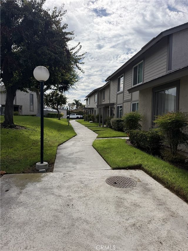 3080 Bradford # E, Santa Ana