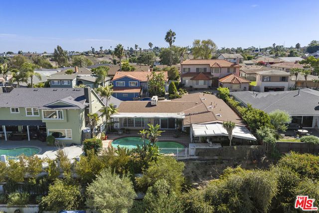 4555 Don Diego Drive, Los Angeles