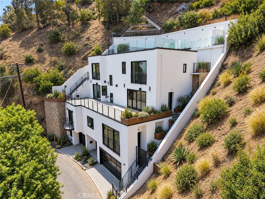 8633 Hollywood, Los Angeles