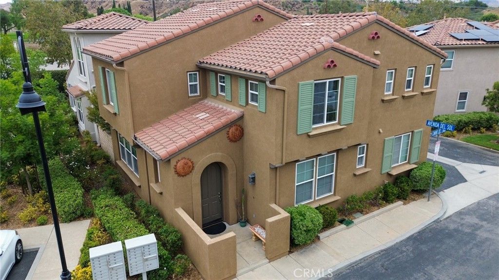 31771 Avenida Del Sol, Castaic
