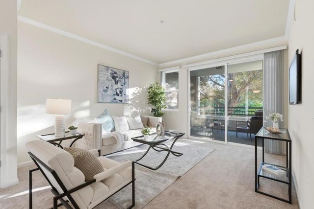 1982 W Bayshore Road # 214, East Palo Alto
