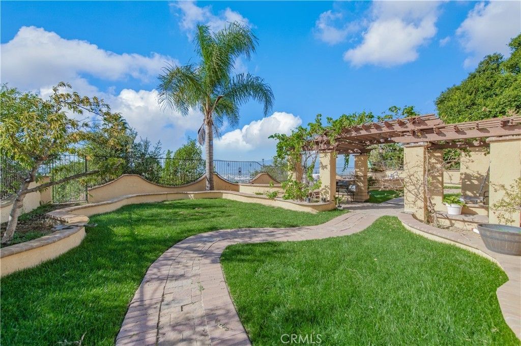 16419 Canarias, Hacienda Heights