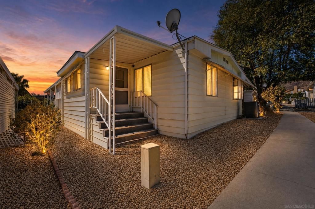 27701 Murrieta # Spc 48, Menifee