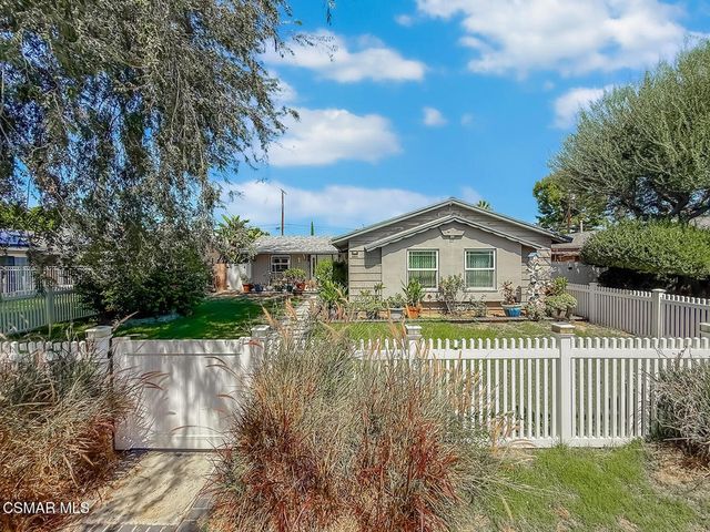 22847 Enadia Way, West Hills