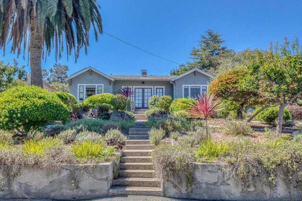 870 Doud Street, Monterey
