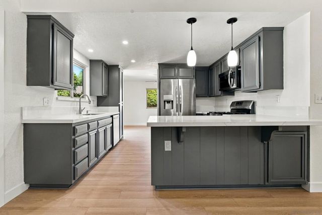 1029 Olive Ave., Ramona