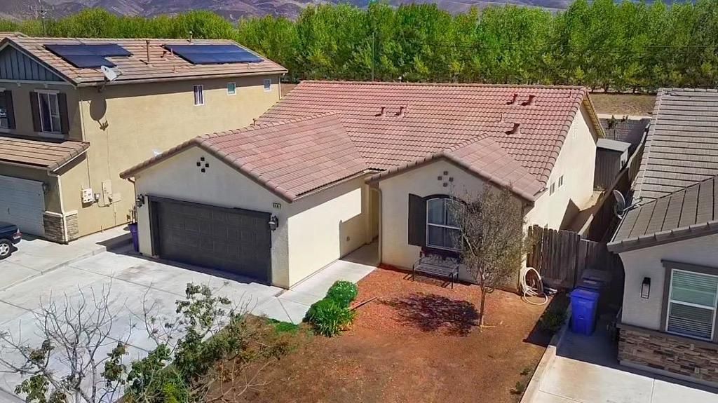 646 Luna Way, Soledad