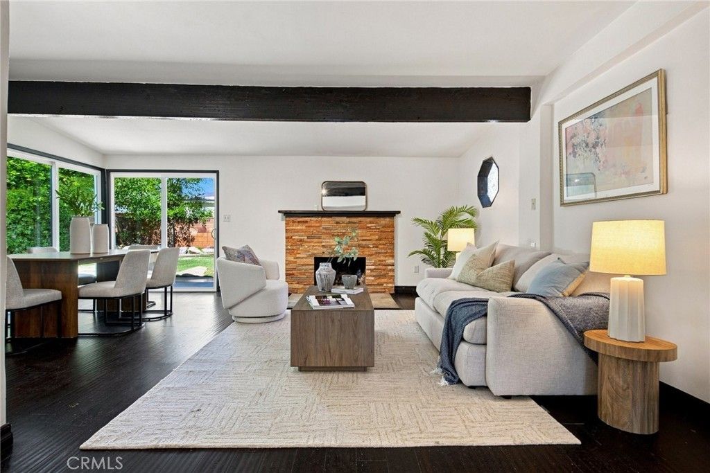 7357 Anatola Avenue, Lake Balboa