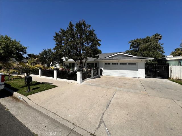7226 Newcastle Ave, Reseda