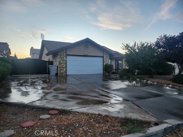8558 Valley View, Hesperia