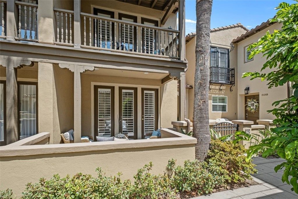 21265 Baeza Circle, Huntington Beach