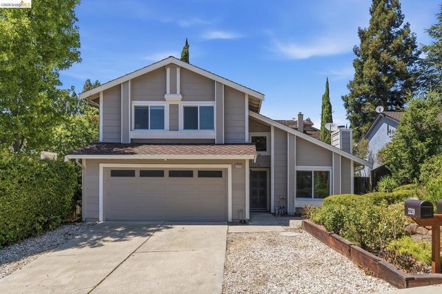 2239 Southwest Ct, Martinez