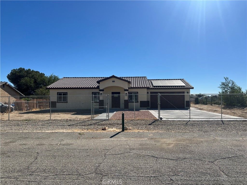 40546 172nd Street East, Lake Los Angeles
