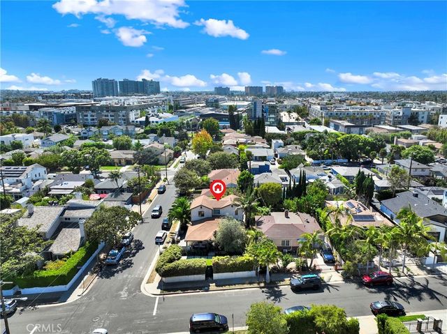 4089 Michael, Los Angeles