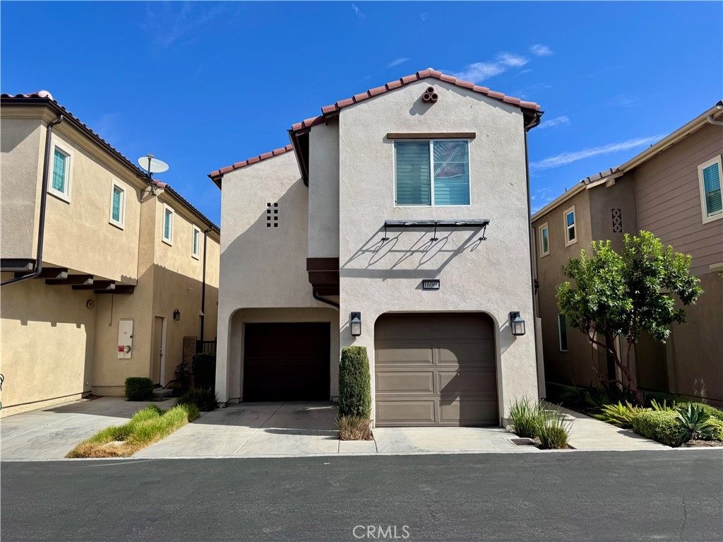 16066 Carrara Lane, Fontana