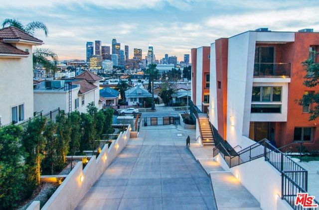 1015 Figueroa Terrace # 22, Los Angeles