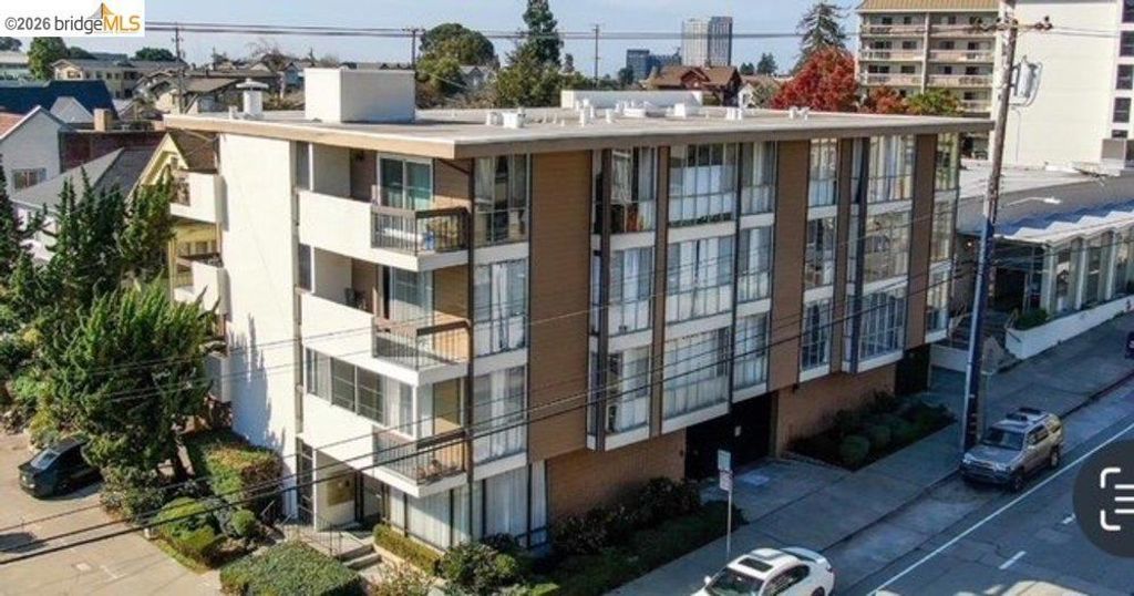 4099 Howe St # 102, Oakland