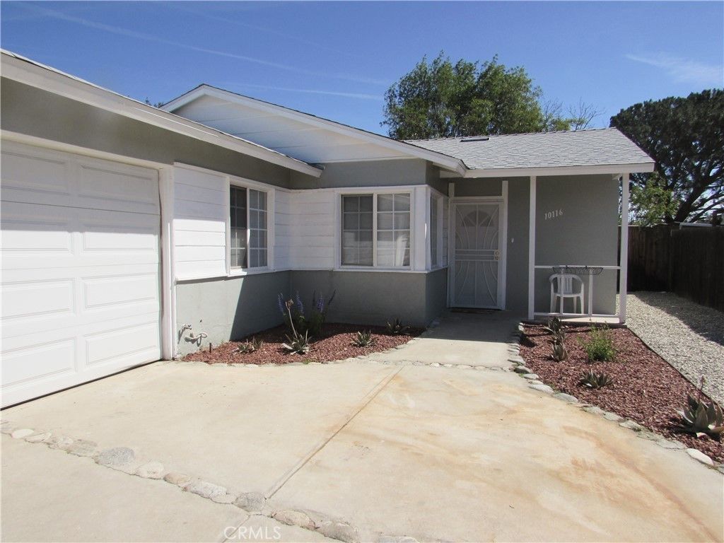 10116 Owensmouth, Chatsworth