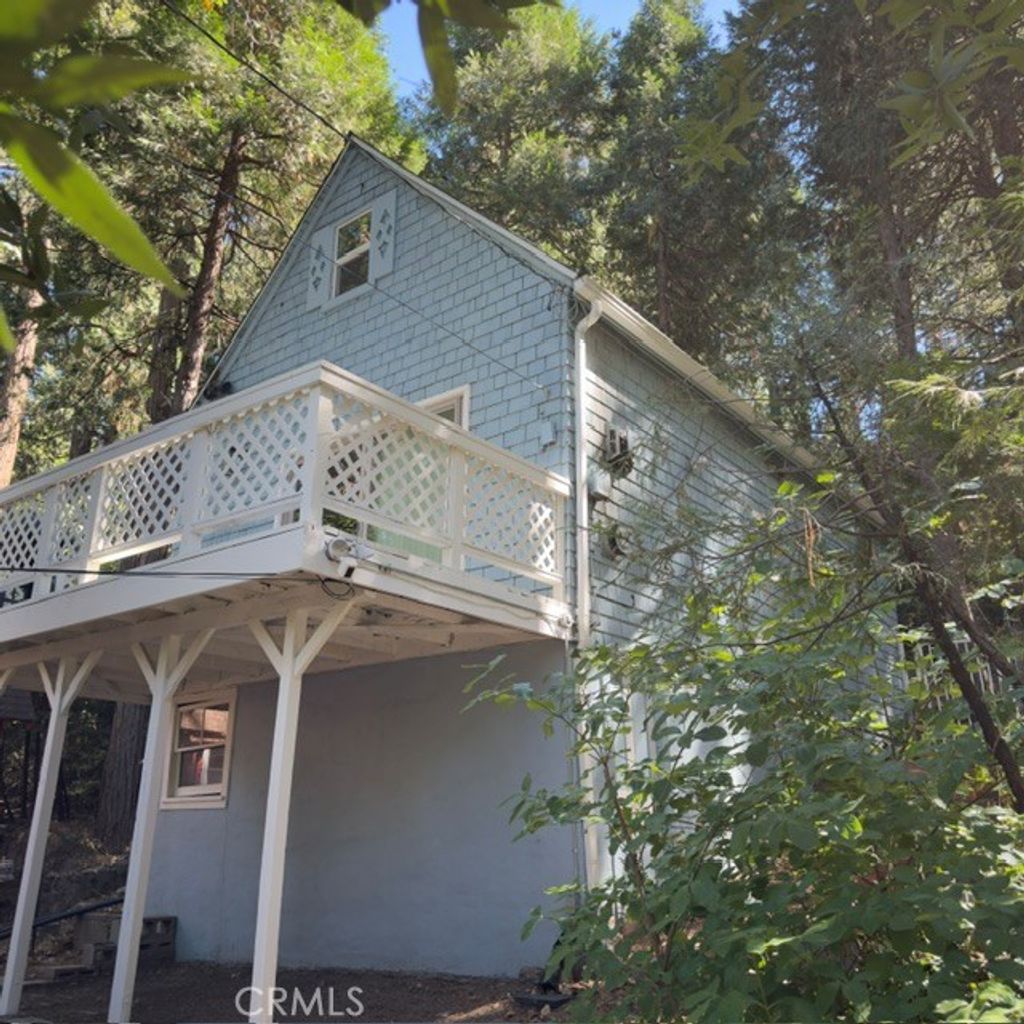 23719 Bowl Road, Crestline