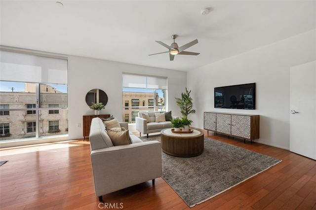 285 W 6th St # 326, San Pedro