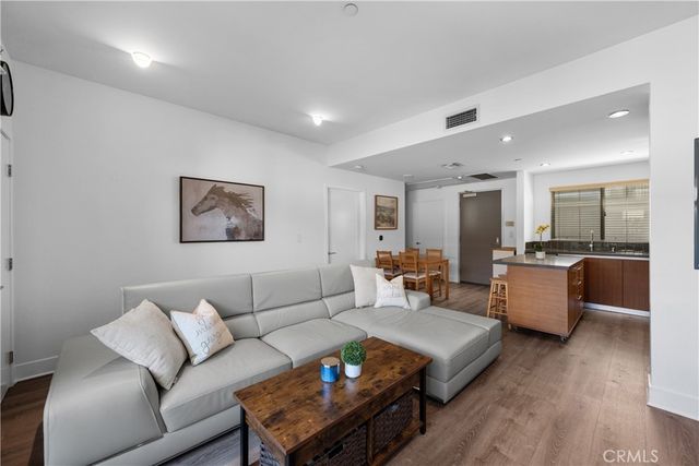 1700 Sawtelle Boulevard # 317, Los Angeles
