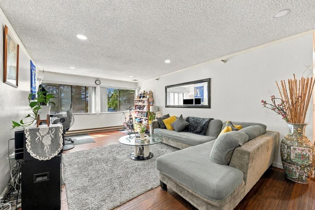 240 N Bayshore Boulevard # 307, San Mateo