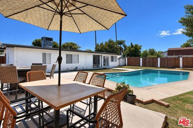 19447 Elkwood Street, Los Angeles