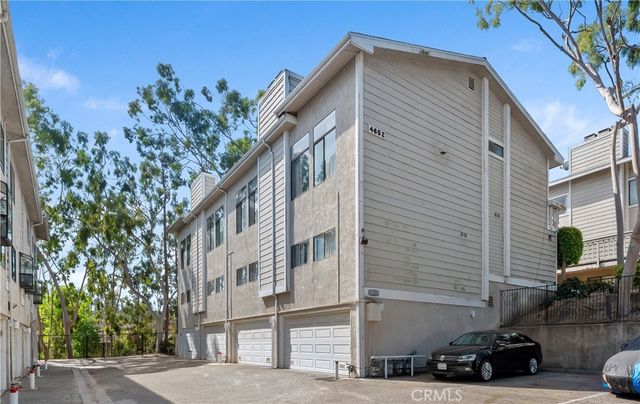 4652 Don Lorenzo # B, Los Angeles